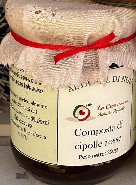 Vasetto di composta di cipolla rossa